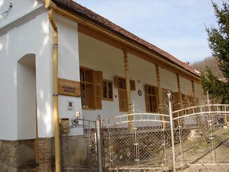 Photo Sharing and Video Hosting at Photobucket