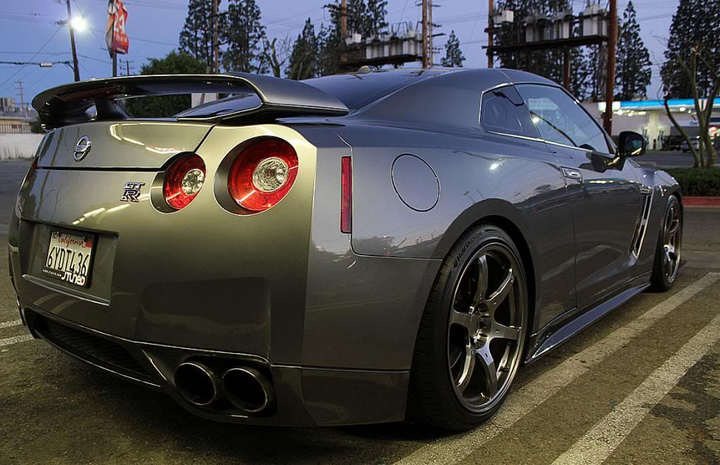 2009 Nissan gtr babe