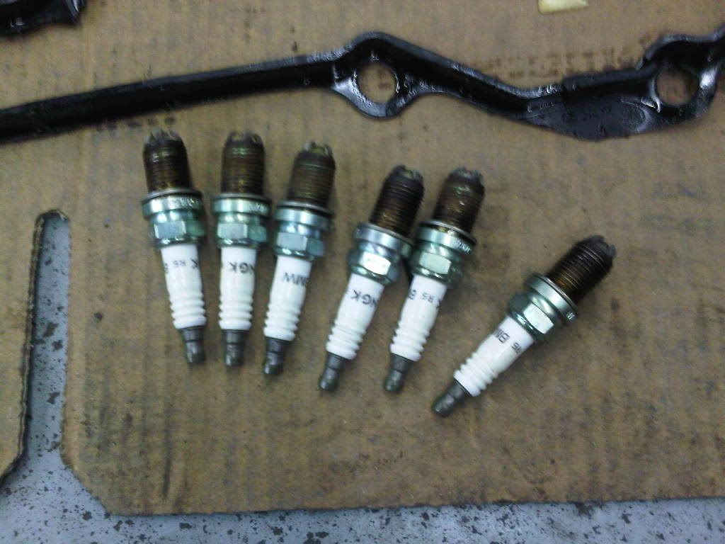 Bare Naked Engine Pictures From My Valve Cover Gasket Replacement Page E Fanatics Forum