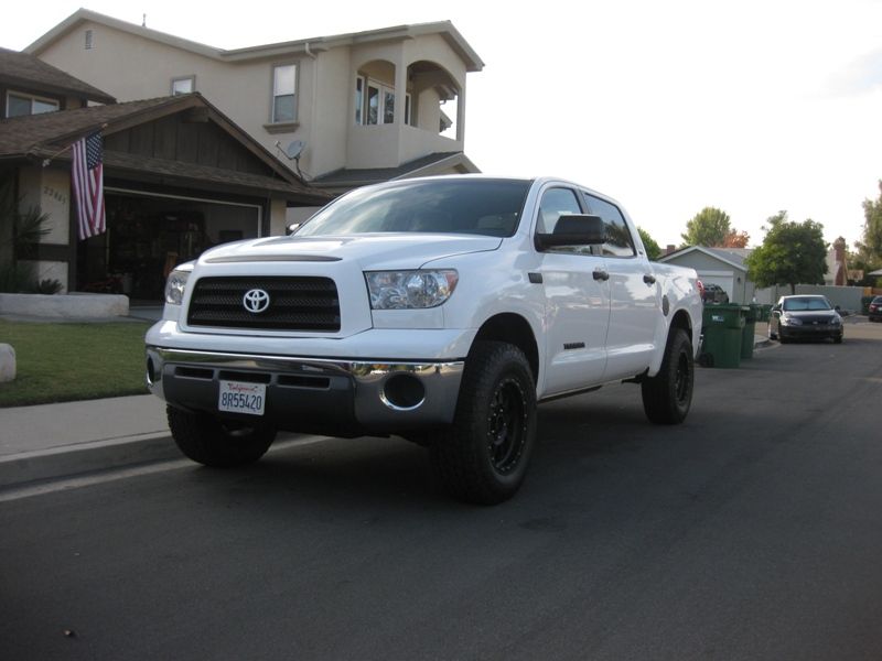 Plasti-Dip black badges on white Tundra (pics) - TundraTalk.net