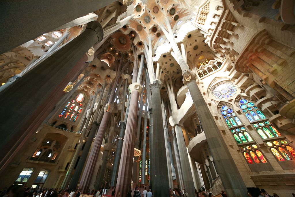 IMAGE: http://i138.photobucket.com/albums/q274/glatraverse/barcelone_potn/IMG_0640p.jpg