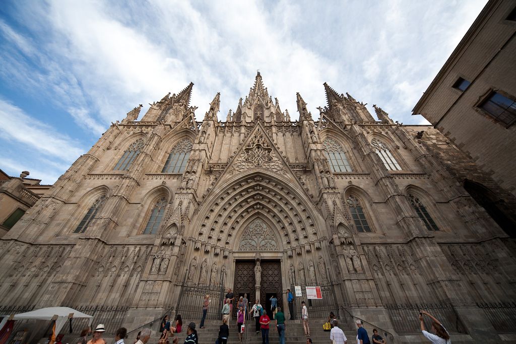 IMAGE: http://i138.photobucket.com/albums/q274/glatraverse/barcelone_potn/IMG_0930p.jpg