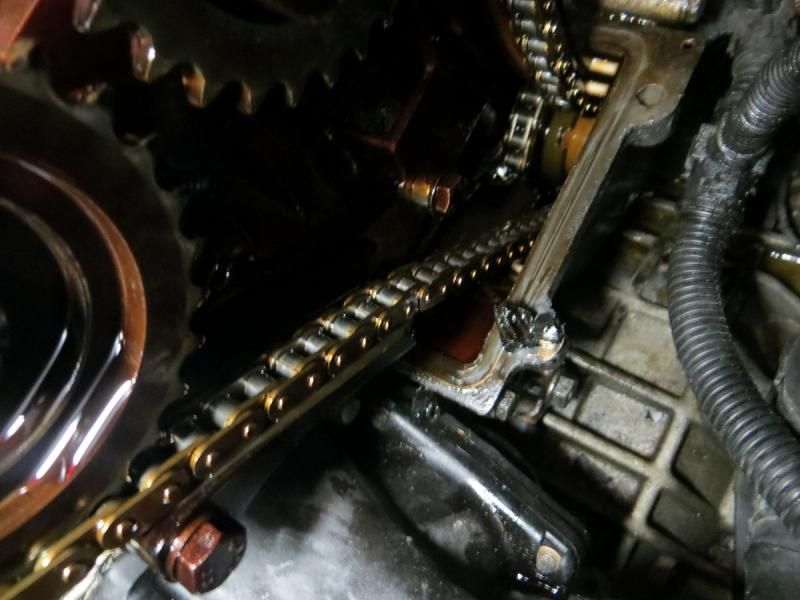 DIY Replacing timing chains, tensioners and guides on a 12v VR6