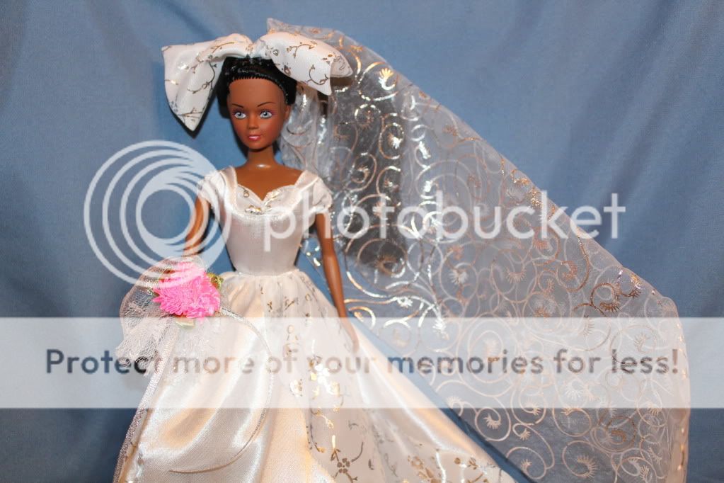   Doll Dark Skin & Hair Green Eyes Beautiful White Wedding Dress  