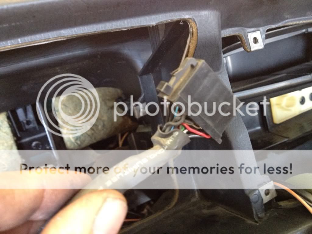 Where does this plug belong | VW Vortex - Volkswagen Forum